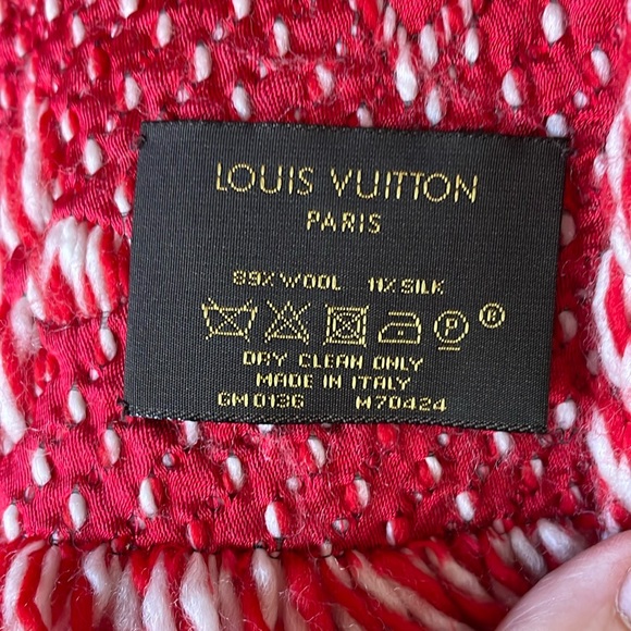 Stunning Louis Vuitton Scarf - Picture 7 of 8